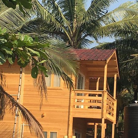 Tiara Fiesta Beach Cottages Morjim Exteriér fotografie